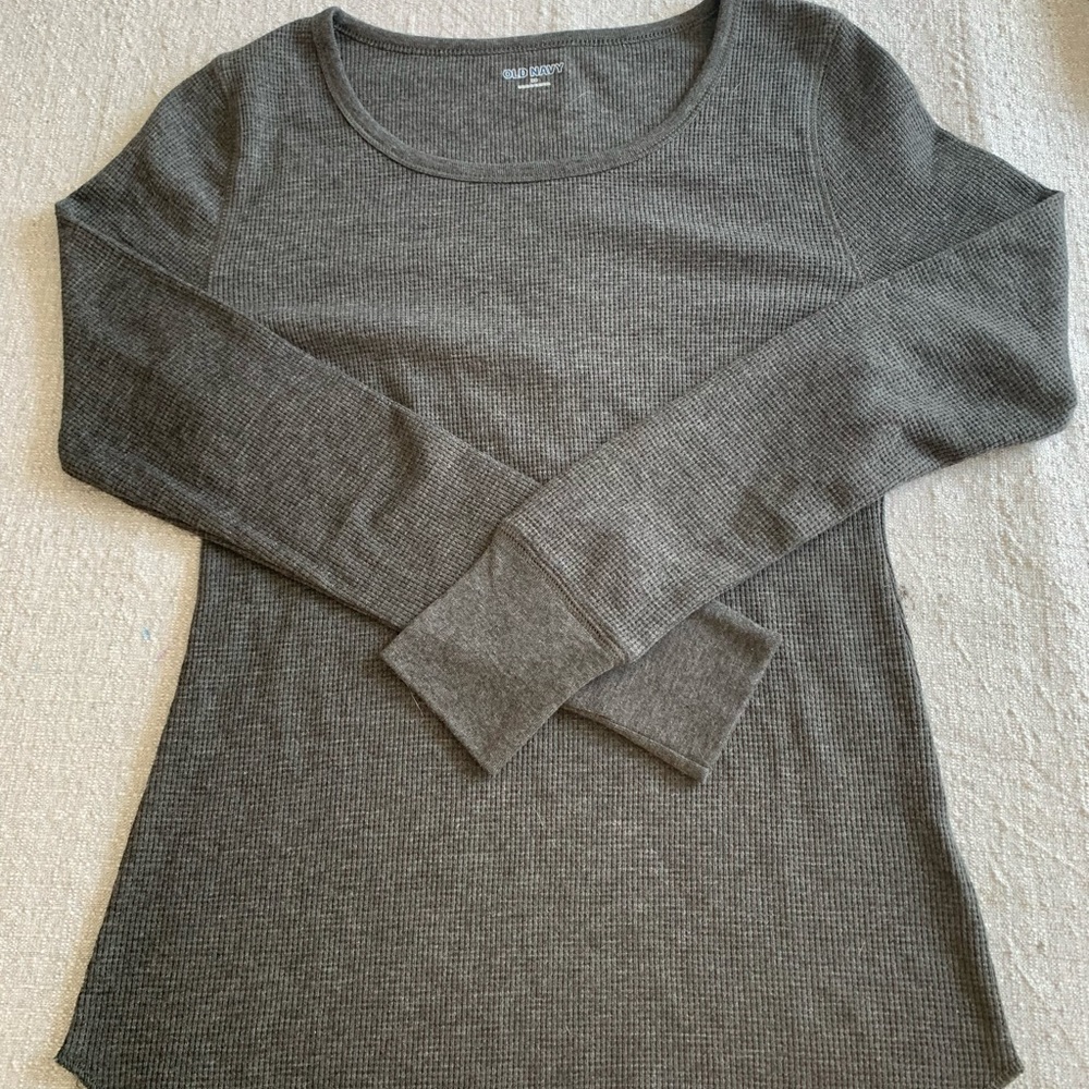Old Navy, gray long sleeve tee, size XS